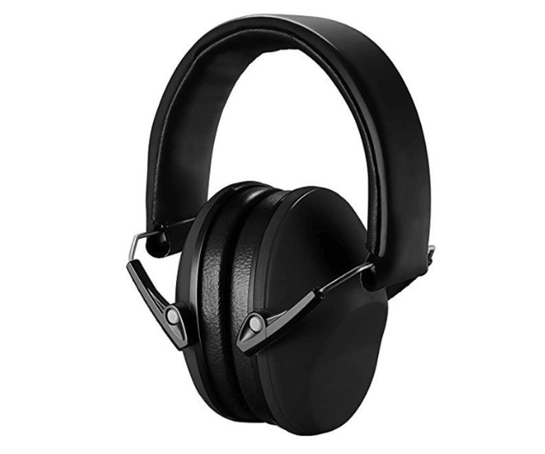 Wear noise-canceling ear muffs 0404004