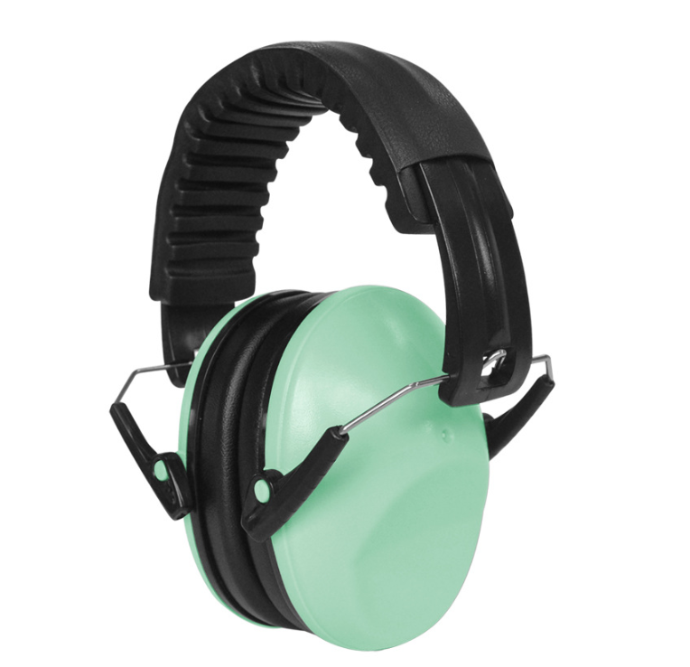 Wear noise-canceling ear muffs 0404005