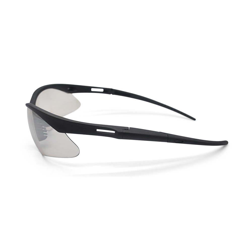 Impact-resistant glasses 02010016