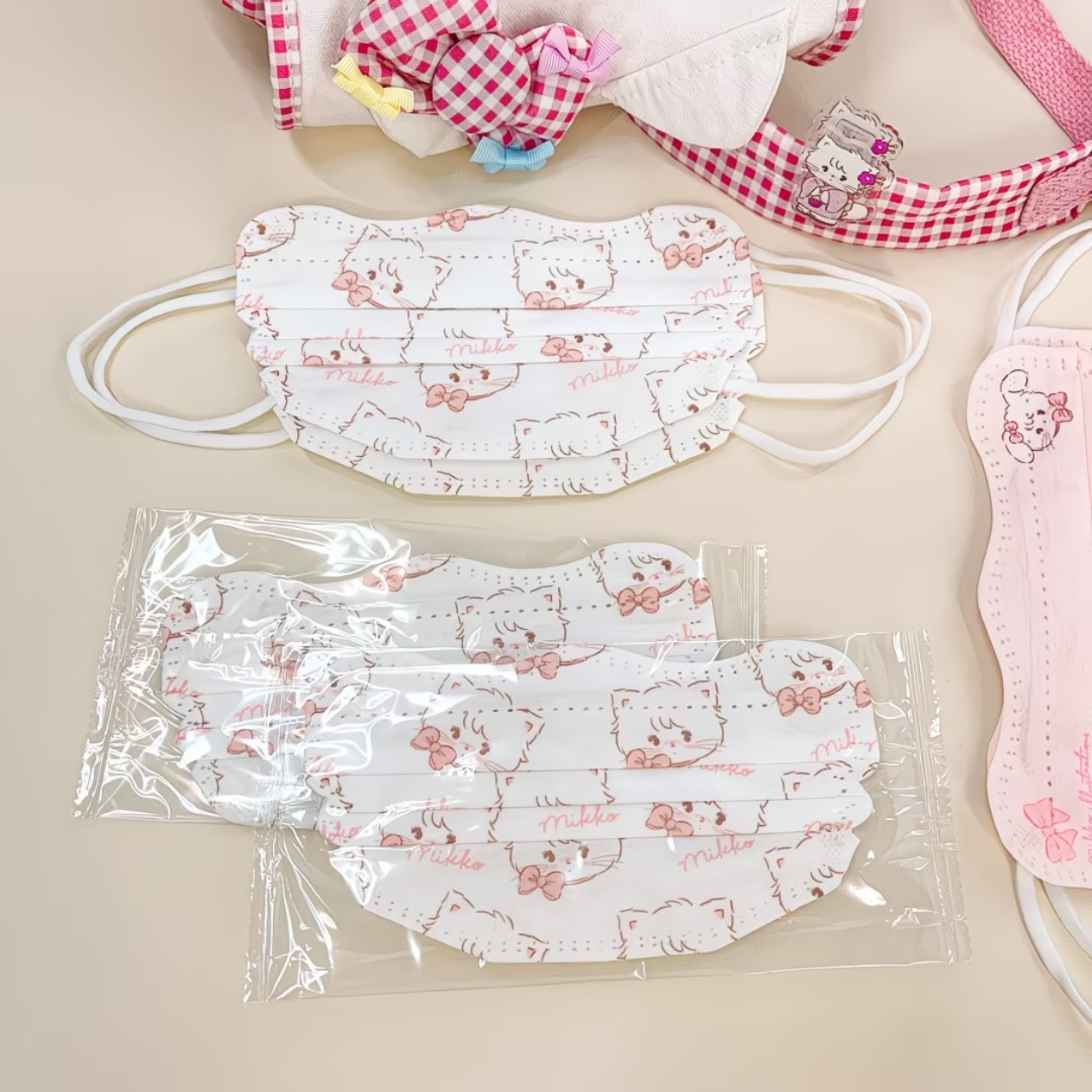 Disposable face mask 0301014