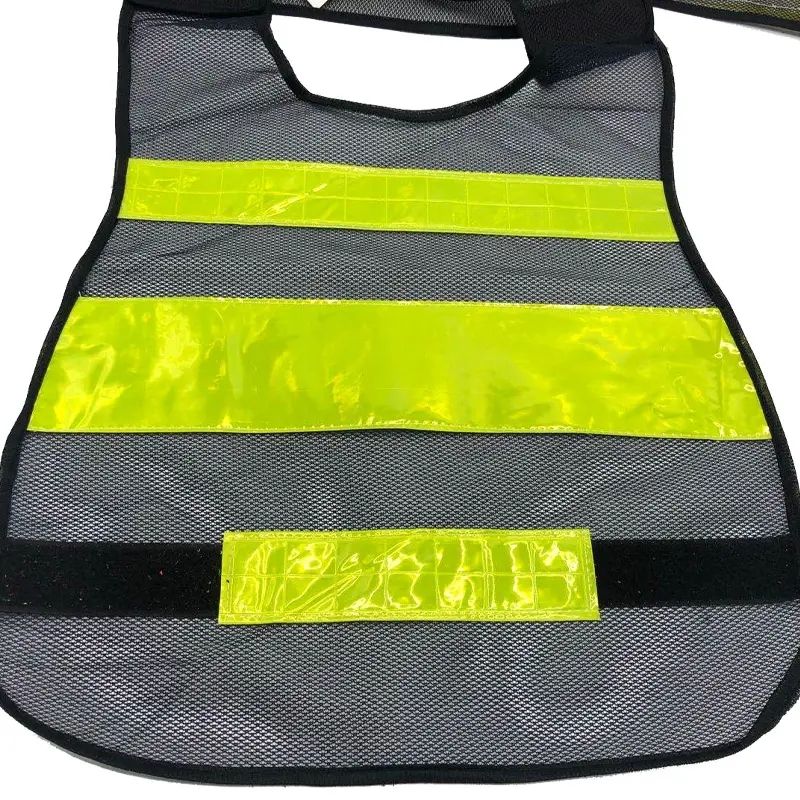 Reflective safety vest 0504060
