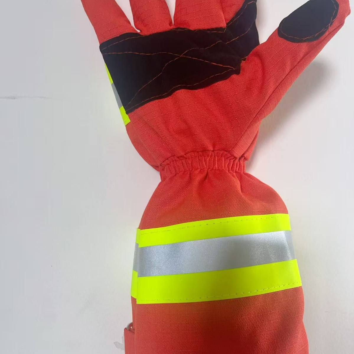 Insulating gloves 0609004