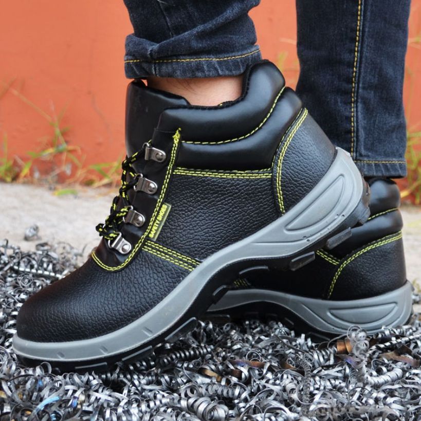 Insulated shoes  0602001