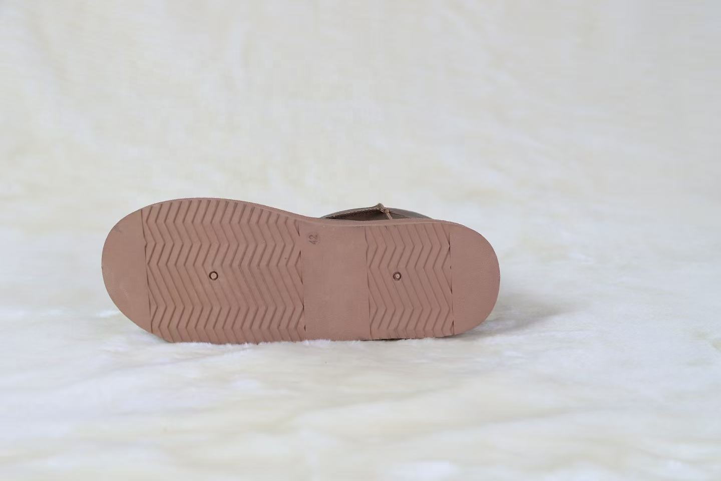 Insulated shoes 0602005