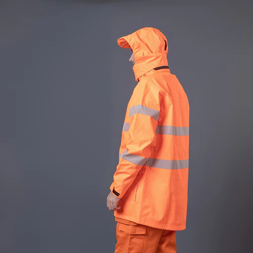 Reflective Raincoat 0509004