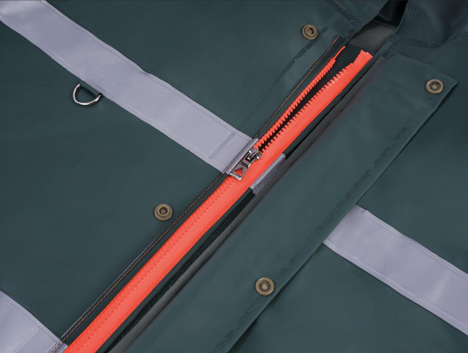 Reflective raincoat 0509010