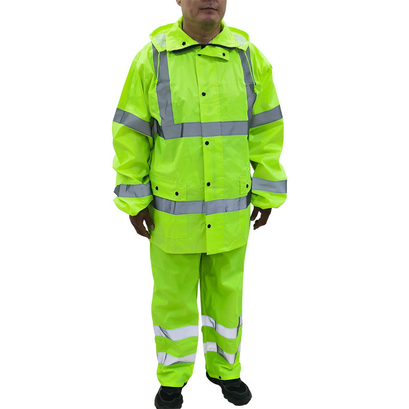Reflective raincoat 0509012