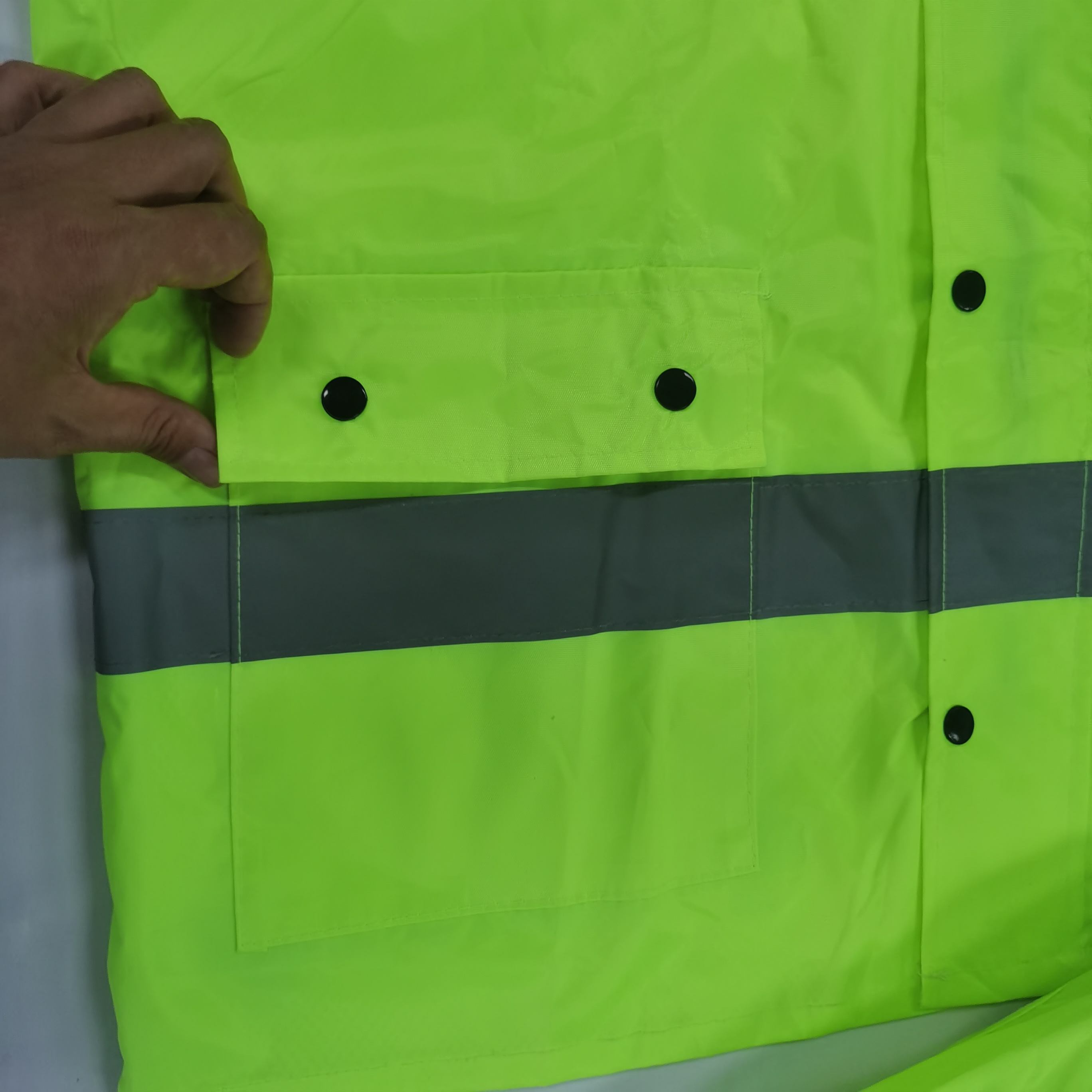 Reflective raincoat 0509012