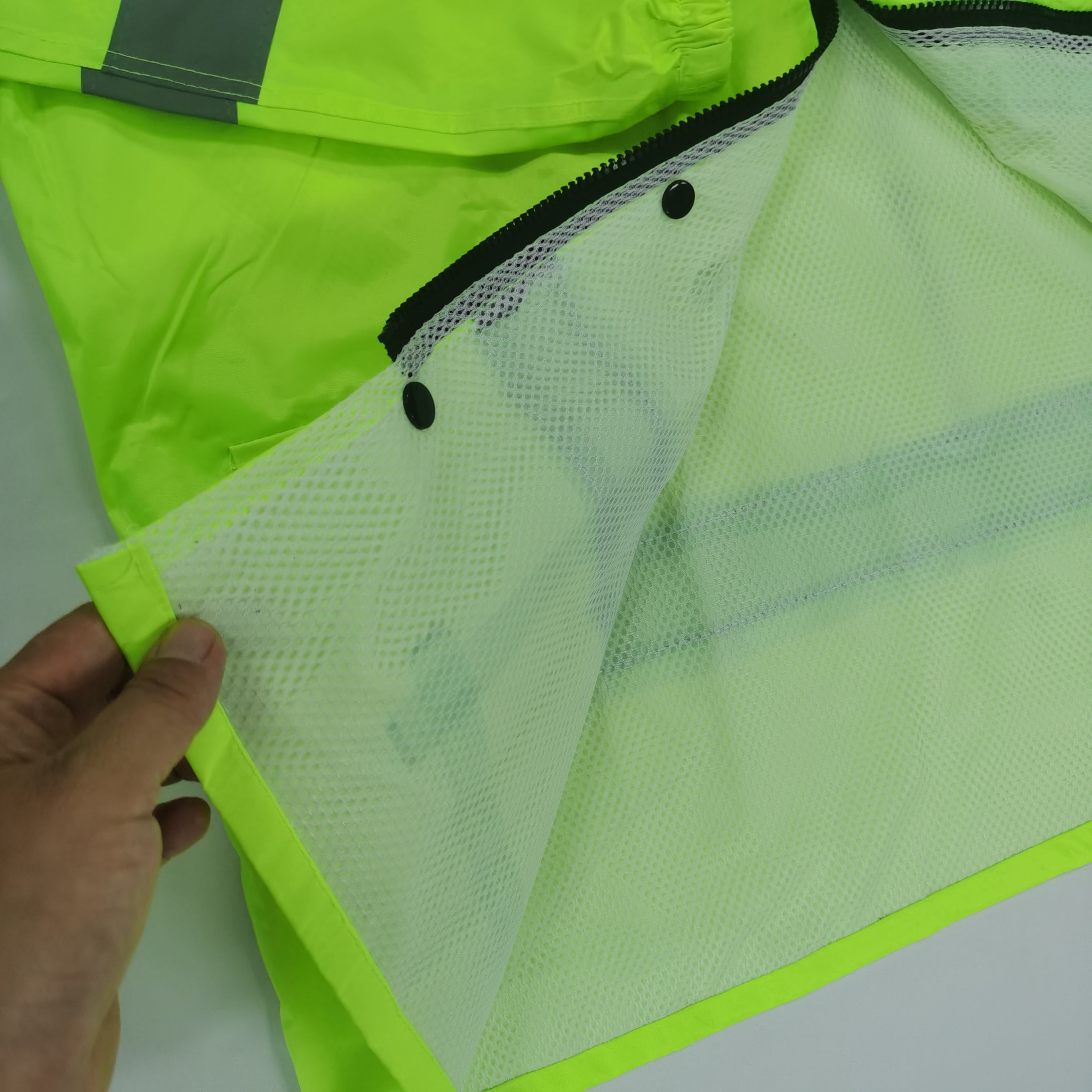 Reflective raincoat 0509012
