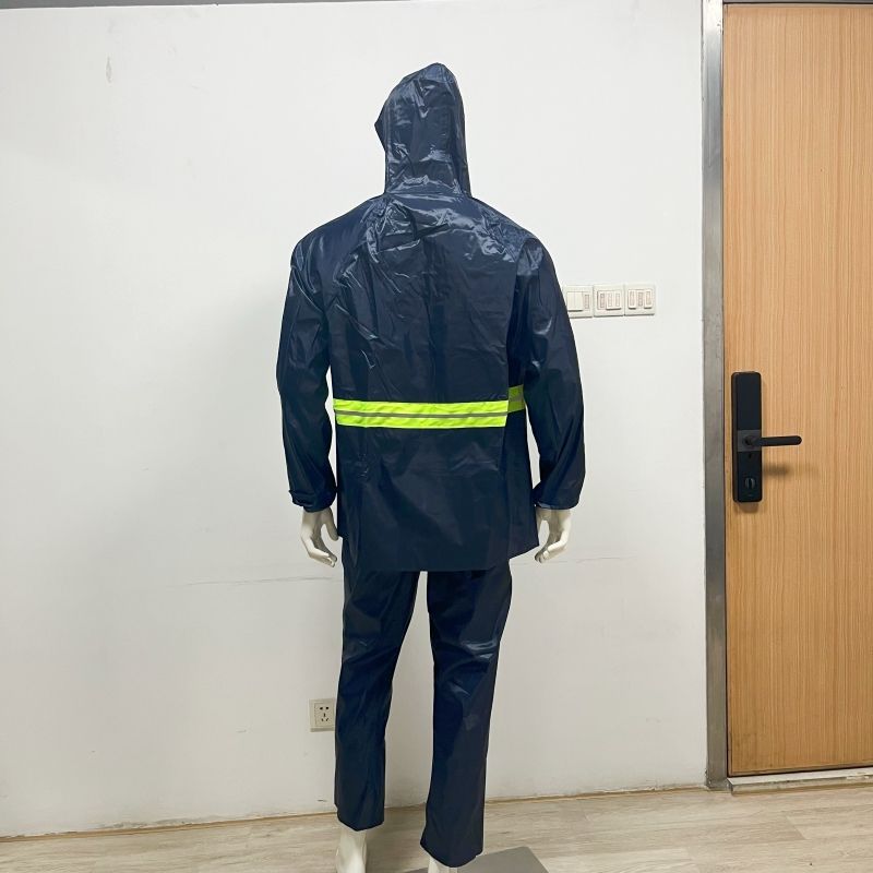 Reflective raincoat 0509024