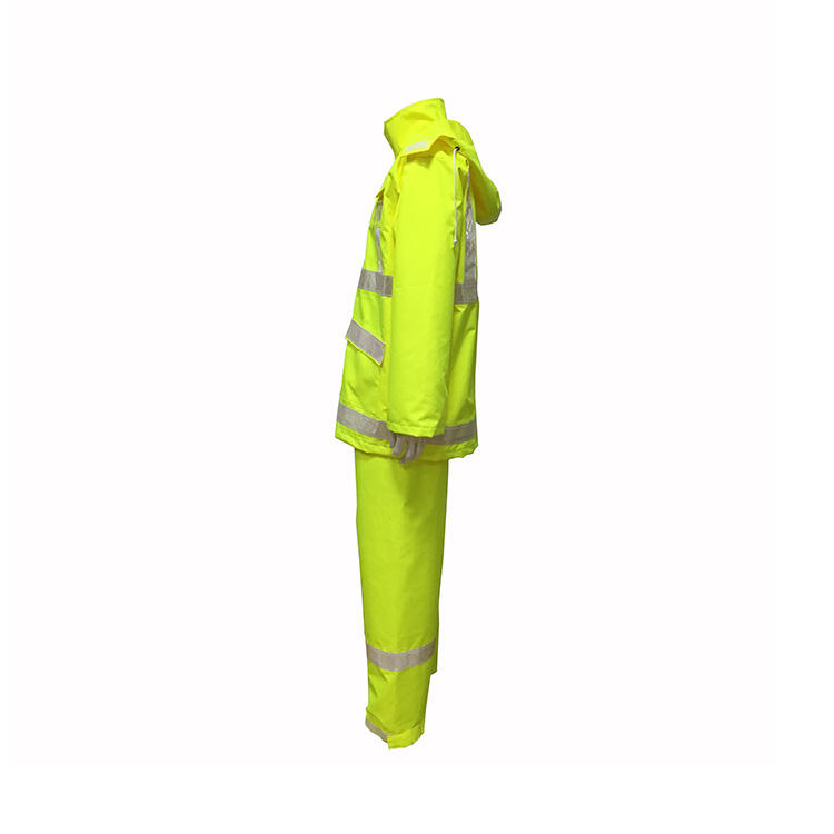 Reflective raincoat 0509026