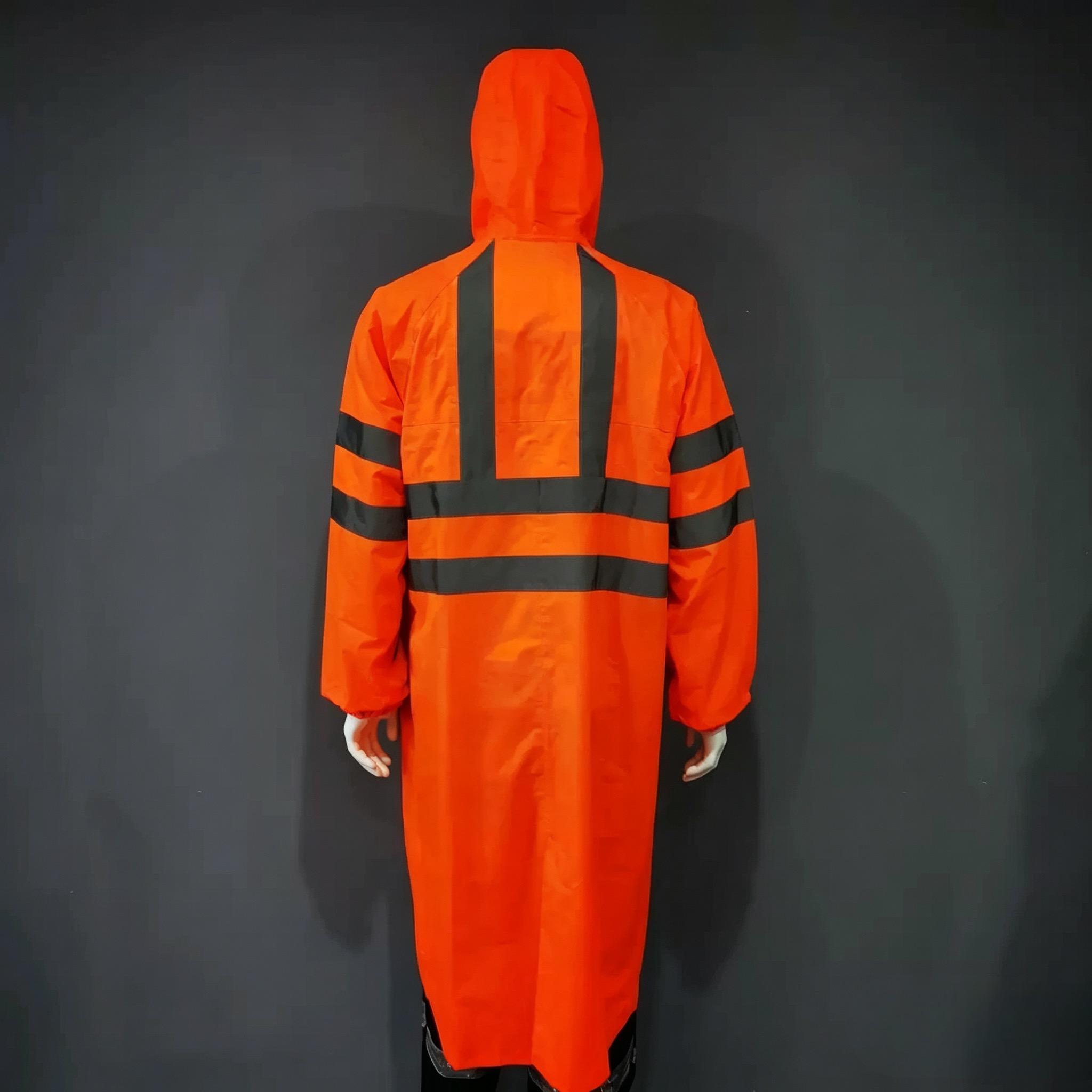 Reflective raincoat 0509028