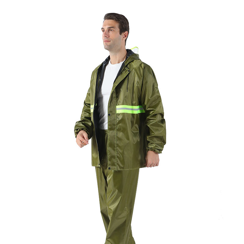 Reflective raincoat 0509037