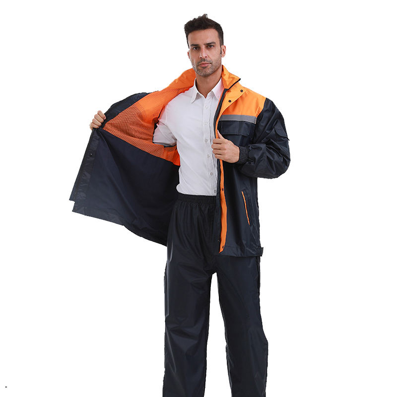 Reflective raincoat 0509038
