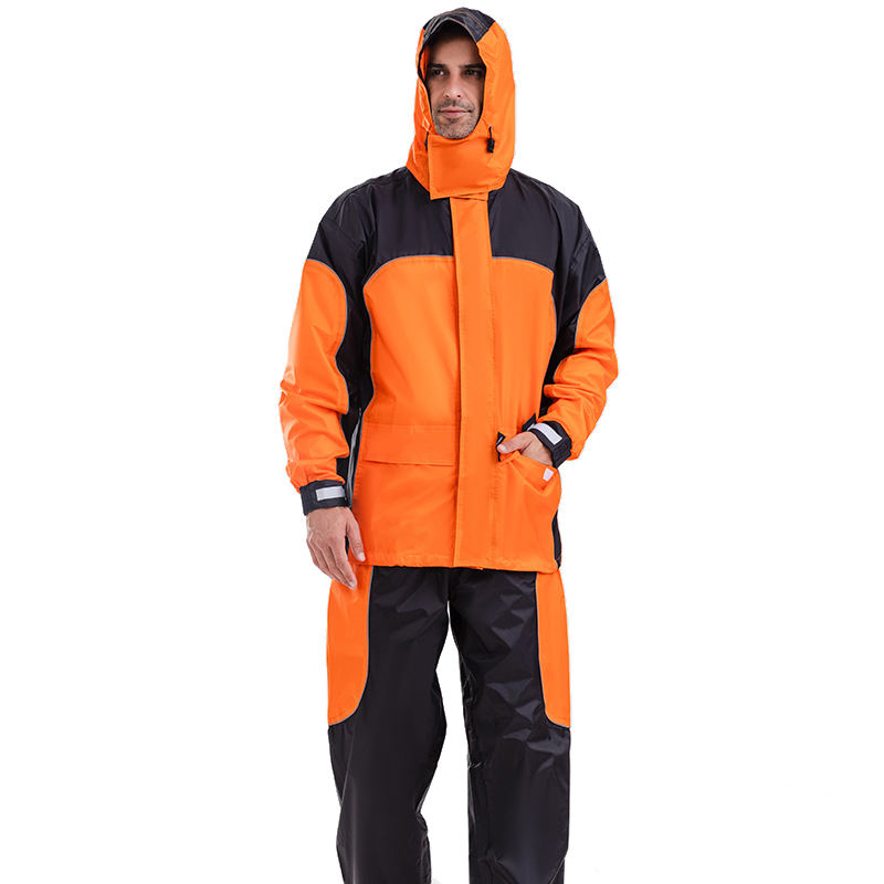 Reflective raincoat 0509040