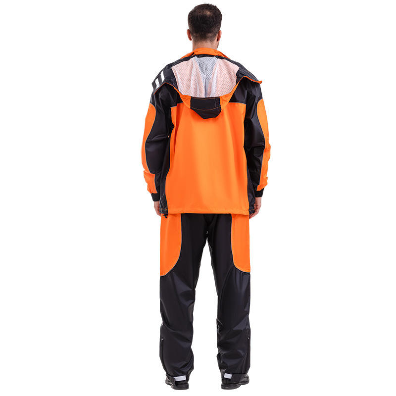 Reflective raincoat 0509040