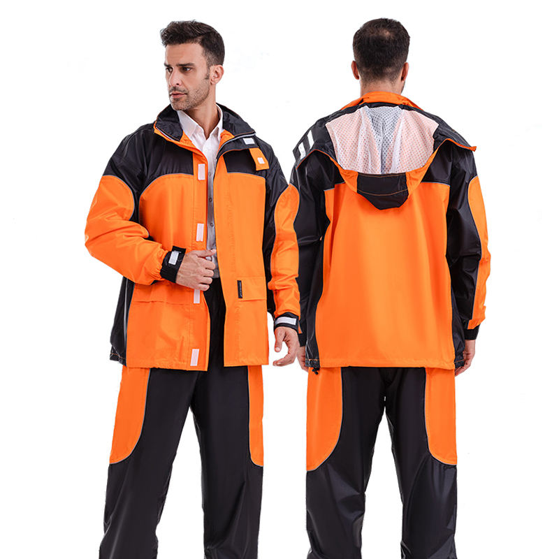 Reflective raincoat 0509040