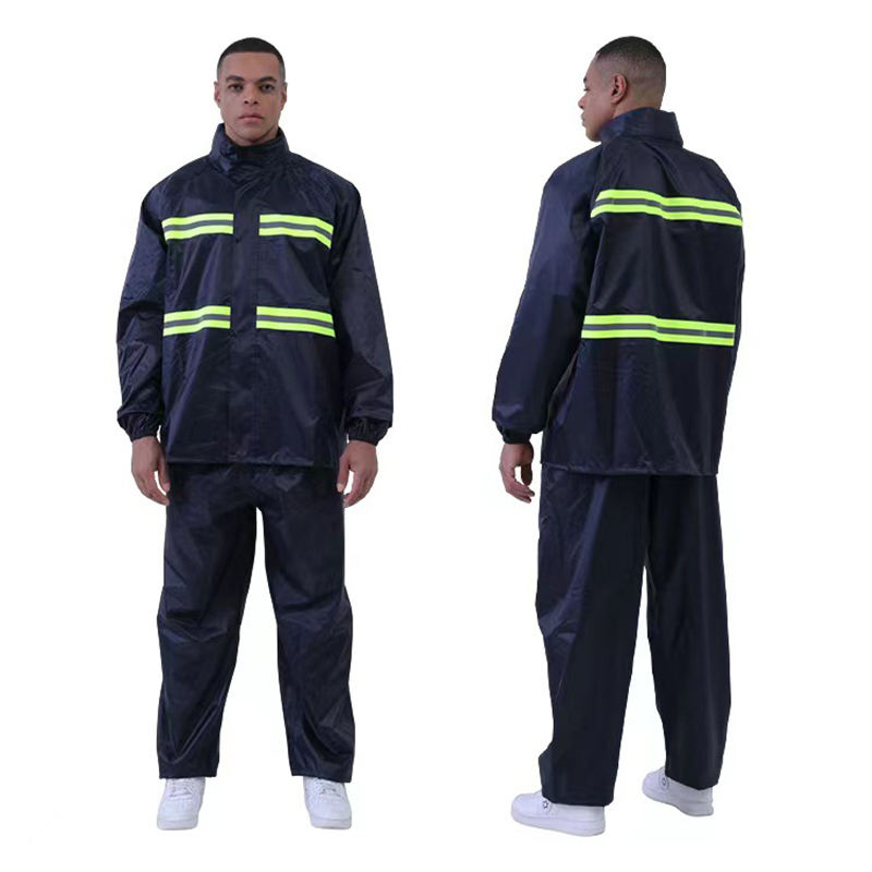 Reflective raincoat 0509043