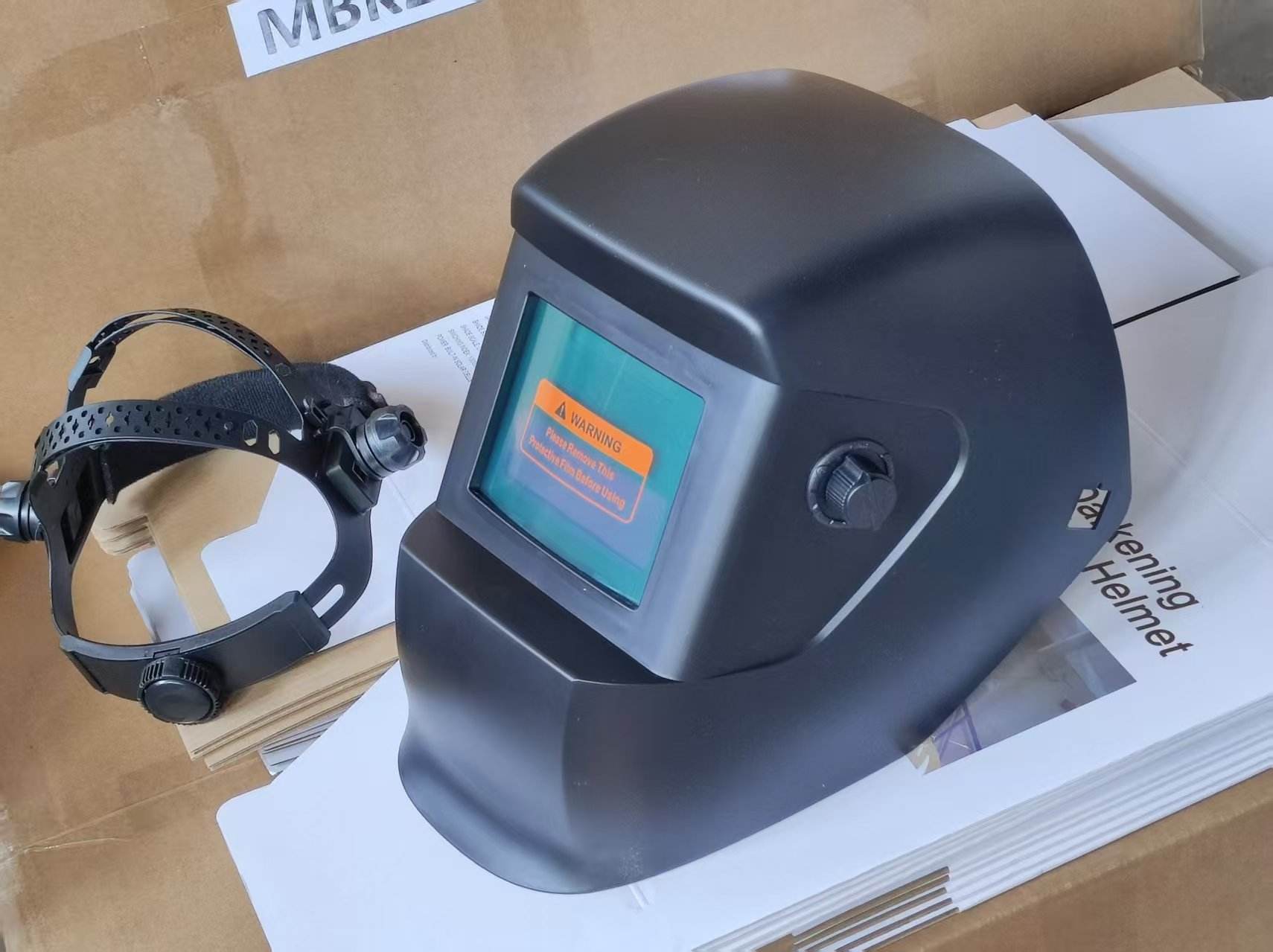 Automatic dimming welding mask 0203017