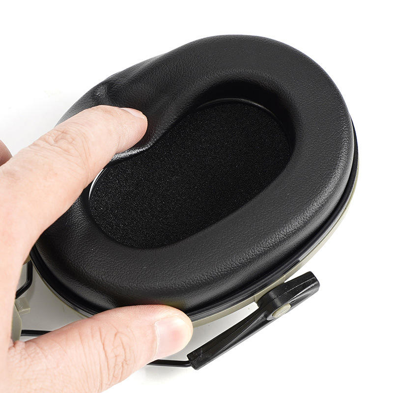 Ear cups for safety helmets 0406010