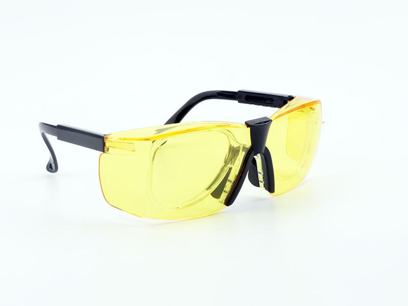 Impact-resistant glasses 02010029