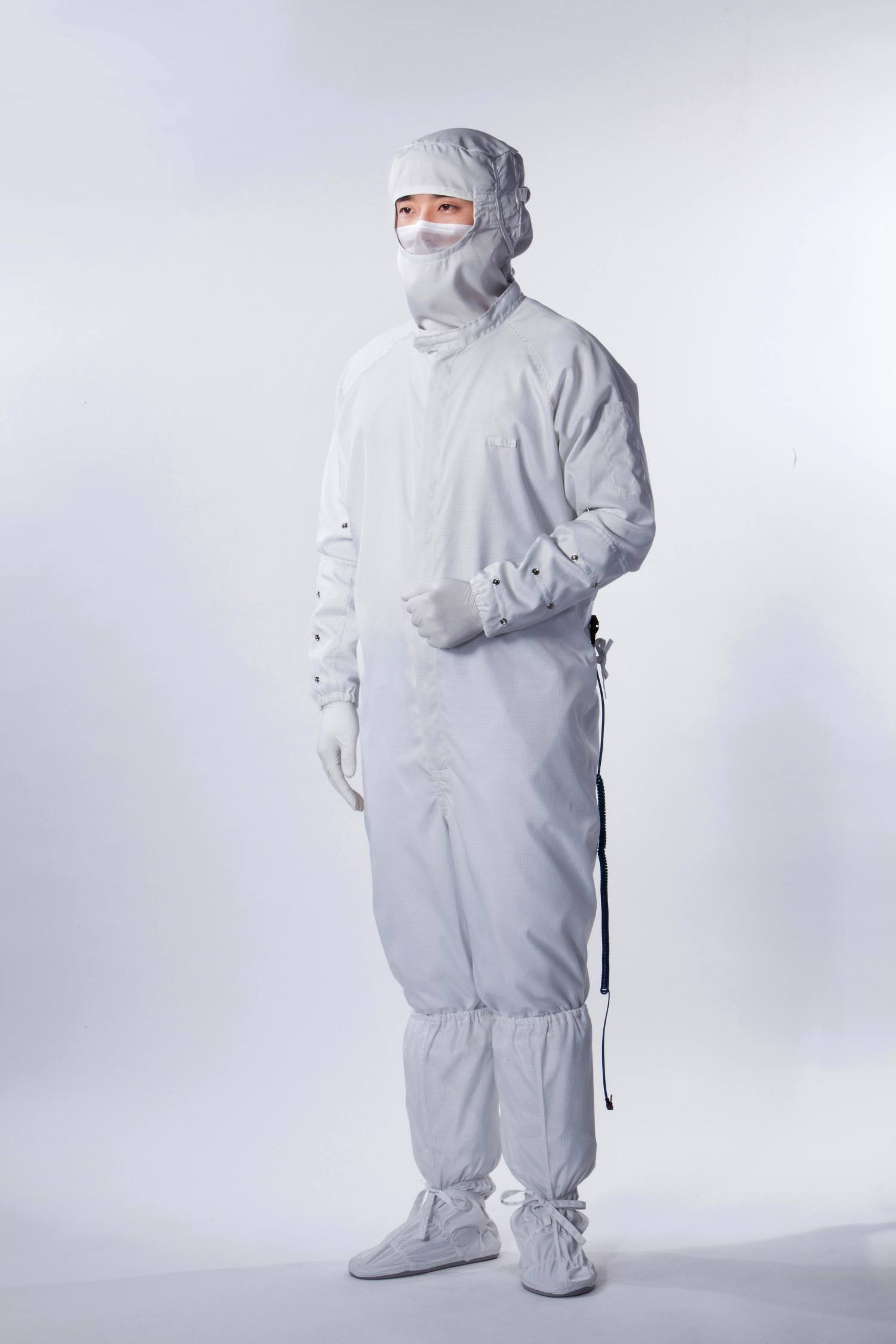 Disposable protective clothing 0507014