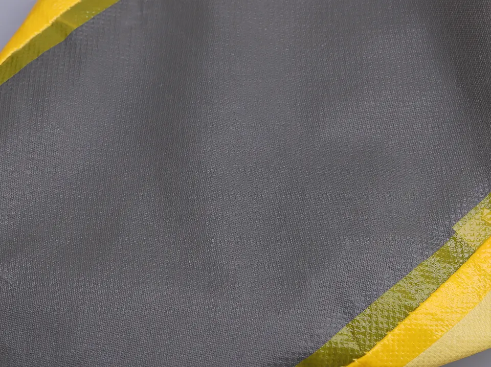 Disposable shoe covers  0705001