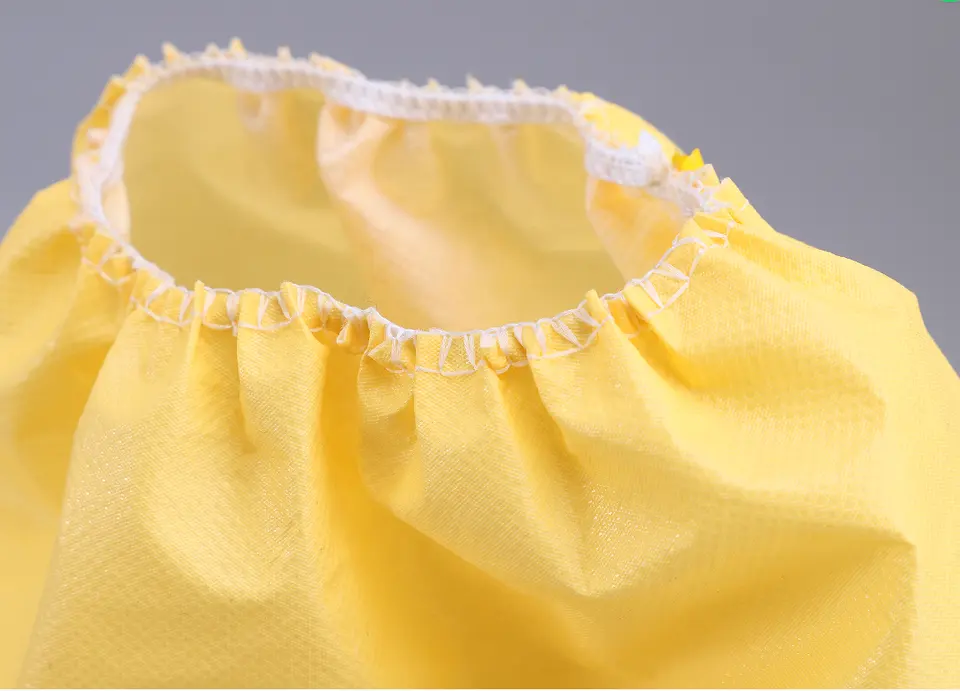 Disposable shoe covers  0705001