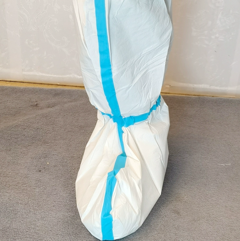 Disposable shoe covers 0705002
